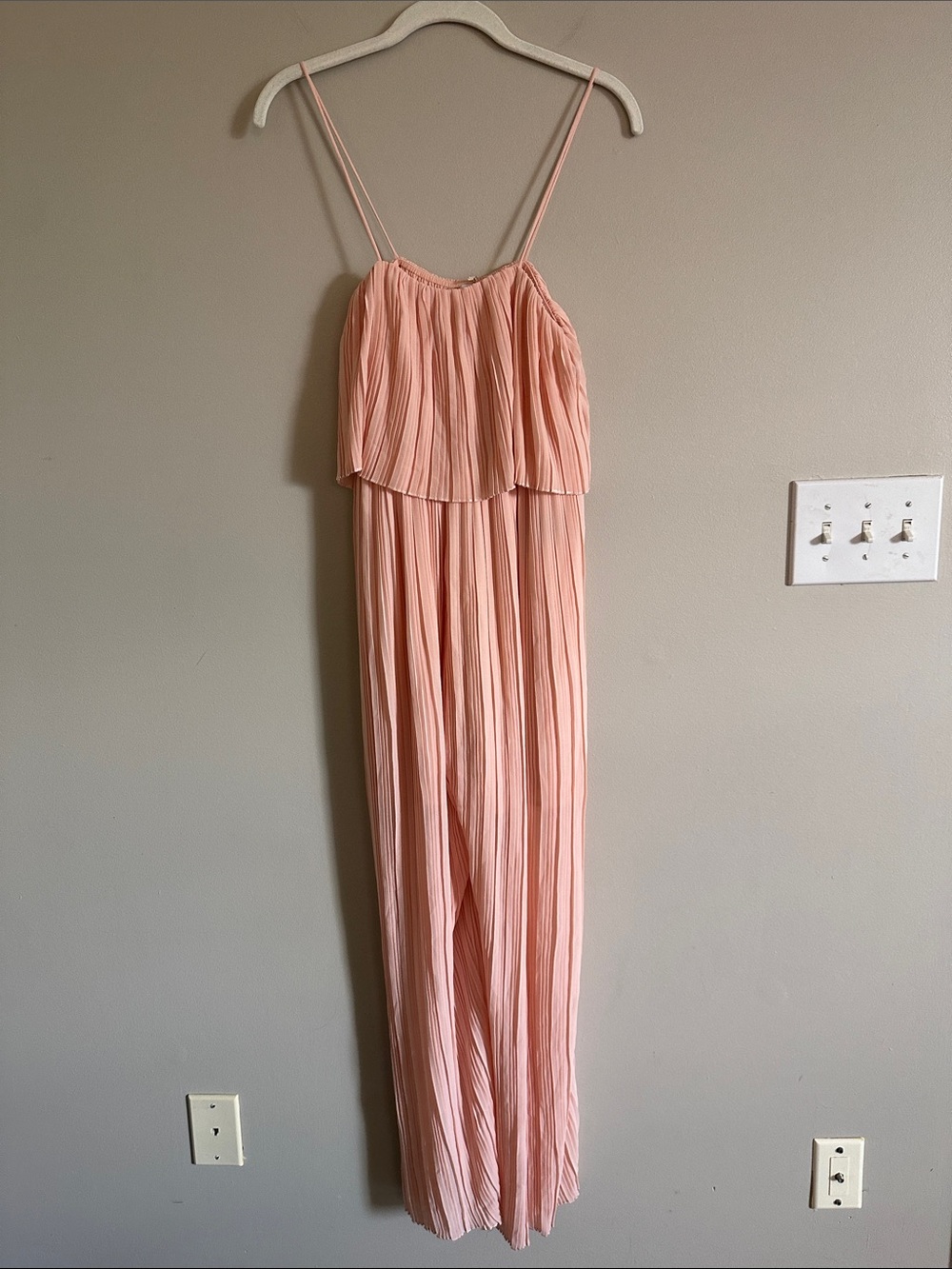 Light Pink Pleated Jumpsiut - Picture 11 of 12